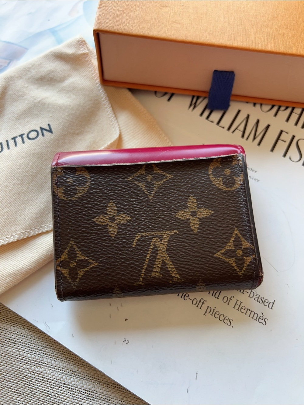 Louis Vuitton Monogram Zoe Wallet - Picture 6 of 9